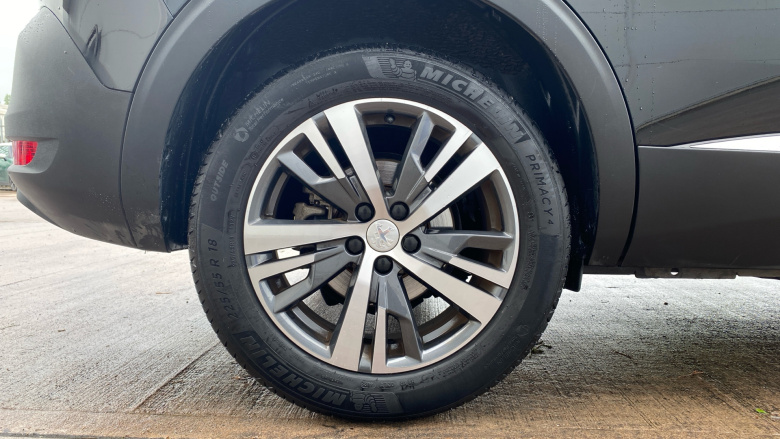 Peugeot 5008 1.2 PureTech Allure Premium+ 5dr Petrol Estate